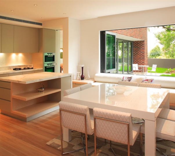 Kitchen & Informal Dining