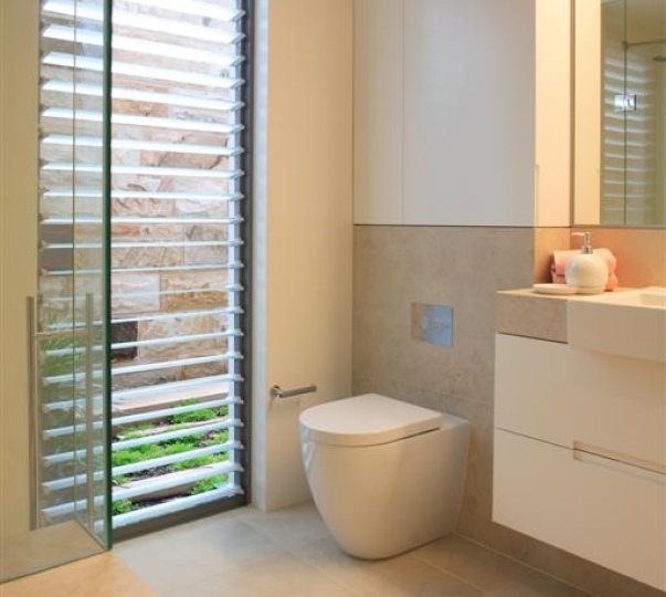 Bathroom Apartment 7
